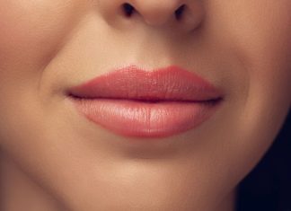Cum sa folosesti un creion de buze pentru un zambet impecabil si un contur perfect?