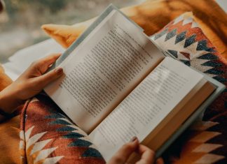 8 carti care prezinta femei complicate si neplacute