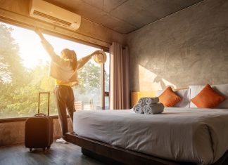 11 sfaturi pentru a-ti face prieteni in timp ce calatoresti singur