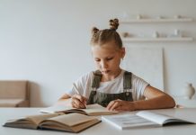 Nu conteaza unde locuiesti! Inscrie-ti copilul la cursuri de engleza in Bucuresti si ofera-i posibilitatea sa invete la standarde internationale